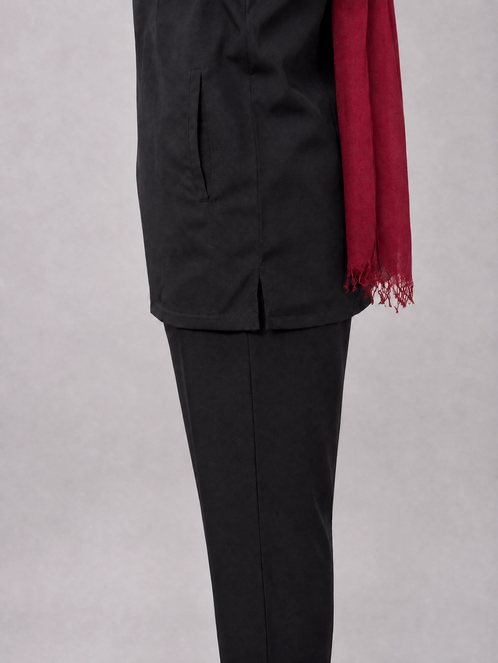 Rosaline Black Half Collar